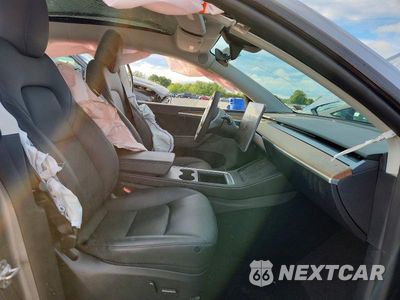 Zdjęcie 7 z 13 samochodu: 2024 TESLA MODEL Y VIN:7SAYGDEE7RA299253 - miniatura