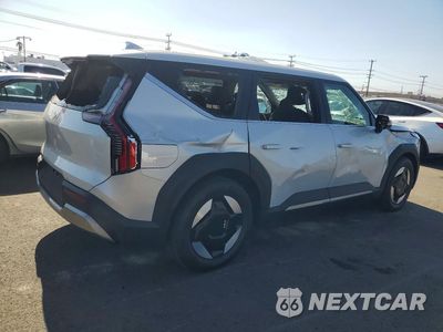 Trzecie zdjęcie samochodu z tyłu: 2026 KIA EV9 LIGHT VIN:5XYAB5S10TG024427 - miniatura
