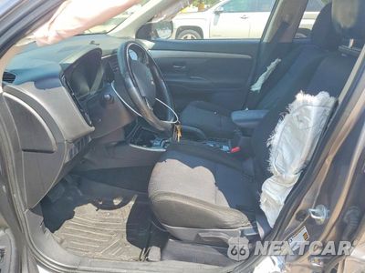 Zdjęcie 7 z 12 samochodu: 2017 MITSUBISHI OUTLANDER SE VIN:JA4AD3A3XHZ022785 - miniatura