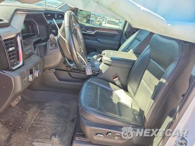 Zdjęcie 7 z 12 samochodu: 2024 GMC SIERRA K3500 DENALI VIN:1GT49WEY5RF113848 - miniatura