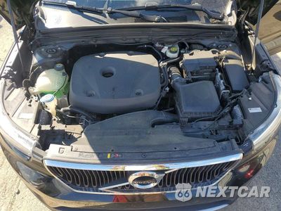 Zdjęcie 12 z 13 samochodu: 2019 VOLVO XC40 T5 MOMENTUM VIN:YV4162UK6K2155862 - miniatura