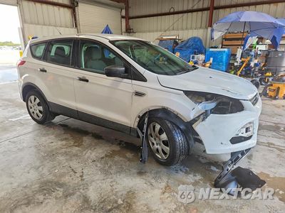 Czwarte zdjęcie samochodu z boku: 2016 FORD ESCAPE S VIN:1FMCU0F73GUA73058 - miniatura