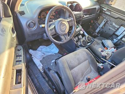 Zdjęcie 8 z 13 samochodu: 2015 JEEP PATRIOT LATITUDE VIN:1C4NJRFB2FD269554 - miniatura