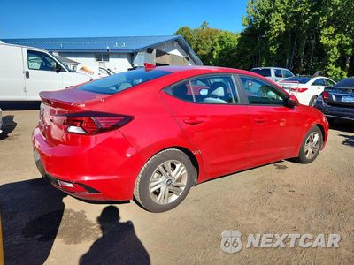 Trzecie zdjęcie samochodu z tyłu: 2019 HYUNDAI ELANTRA SEL VIN:5NPD84LF1KH458122 - miniatura