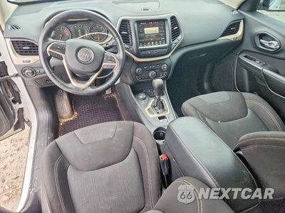 Zdjęcie 8 z 13 samochodu: 2016 JEEP CHEROKEE LATITUDE VIN:1C4PJMCS5GW205238 - miniatura