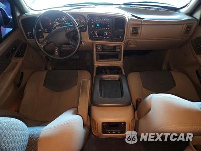 Zdjęcie 8 z 12 samochodu: 2004 CHEVROLET AVALANCHE C1500 VIN:3GNEC12T14G214711 - miniatura