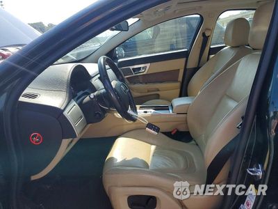Zdjęcie 7 z 13 samochodu: 2015 JAGUAR XF 2.0T PREMIUM VIN:SAJWA0FS2FPU69995 - miniatura