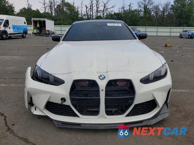 Piąte zdjęcie samochodu w środku: 2025 BMW M4 COMPETITION VIN:WBS33HK06SCS24738 - miniatura