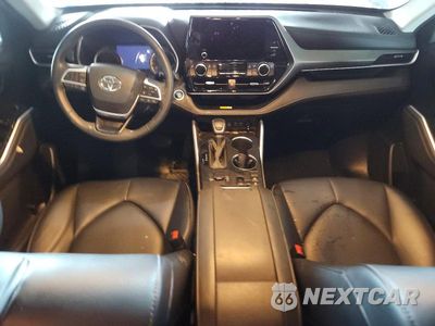Zdjęcie 8 z 13 samochodu: 2024 TOYOTA HIGHLANDER HYBRID XLE VIN:5TDKARAHXRS024475 - miniatura