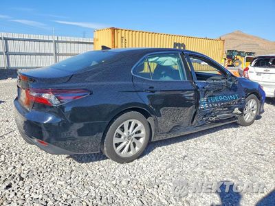 Trzecie zdjęcie samochodu z tyłu: 2024 TOYOTA CAMRY LE VIN:4T1R11AK2RU255535 - miniatura