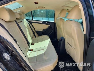 Zdjęcie 10 z 12 samochodu: 2017 VOLKSWAGEN JETTA SE VIN:3VWDB7AJ4HM296822 - miniatura