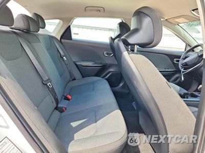 Zdjęcie 10 z 13 samochodu: 2025 KIA K4 LXS VIN:3KPFT4DE5SE098712 - miniatura