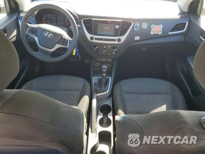 Zdjęcie 8 z 12 samochodu: 2021 HYUNDAI ACCENT SE VIN:3KPC24A67ME149066 - miniatura