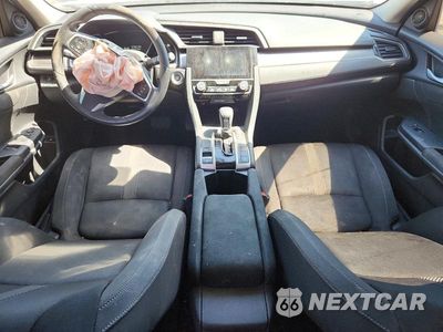 Zdjęcie 8 z 12 samochodu: 2018 HONDA CIVIC EX VIN:19XFC2F73JE202910 - miniatura