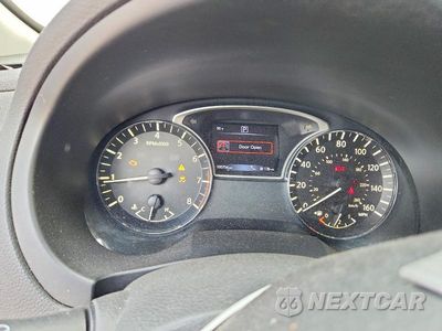 Zdjęcie 9 z 12 samochodu: 2016 NISSAN ALTIMA 2.5 SV VIN:1N4AL3AP9GC286194 - miniatura