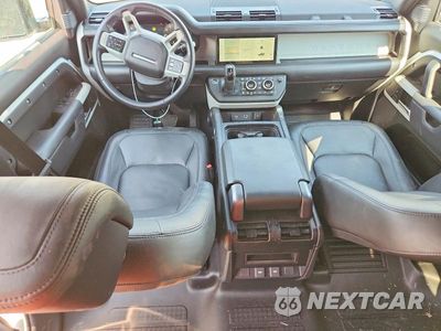 Zdjęcie 8 z 14 samochodu: 2024 LAND ROVER DEFENDER 110 S VIN:SALEJ7EX3R2267998 - miniatura