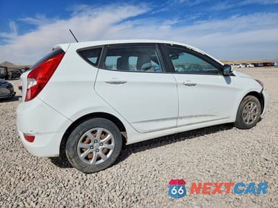Trzecie zdjęcie samochodu z tyłu: 2013 HYUNDAI ACCENT GS VIN:KMHCT5AE8DU107304 - miniatura