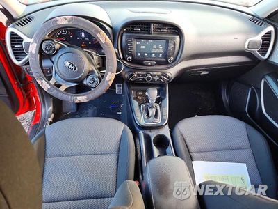 Zdjęcie 8 z 12 samochodu: 2020 KIA SOUL LX VIN:KNDJ23AU8L7724614 - miniatura