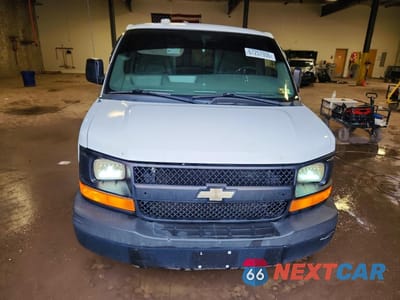 Piąte zdjęcie samochodu w środku: 2014 CHEVROLET EXPRESS G1500 VIN:1GCSHAF40E1124725 - miniatura