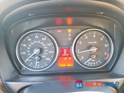 Zdjęcie 9 z 12 samochodu: 2009 BMW 328 XI VIN:WBAPK73599A450257 - miniatura