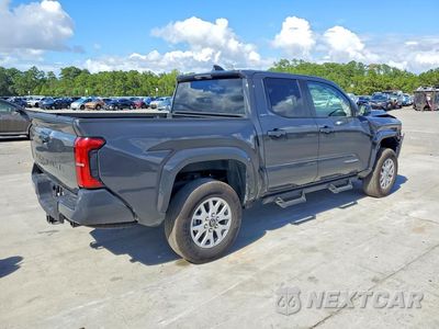 Trzecie zdjęcie samochodu z tyłu: 2025 TOYOTA TACOMA SR5 VIN:3TMLB5JN1SM159429 - miniatura