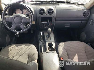 Zdjęcie 8 z 13 samochodu: 2003 JEEP LIBERTY SPORT VIN:1J4GL48K23W594606 - miniatura