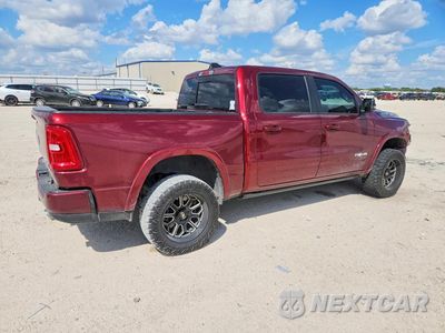 Trzecie zdjęcie samochodu z tyłu: 2025 RAM 1500 LARAMIE VIN:1C6SRFJP7SN507455 - miniatura