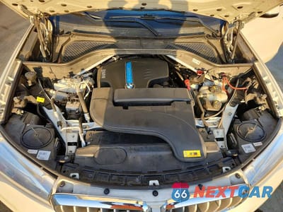 Zdjęcie 12 z 14 samochodu: 2016 BMW X5 XDR40E VIN:5UXKT0C58G0S79150 - miniatura