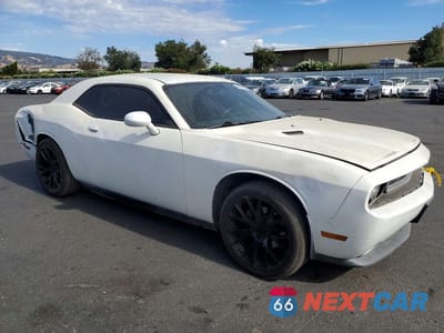 Czwarte zdjęcie samochodu z boku: 2012 DODGE CHALLENGER SXT VIN:2C3CDYAG8CH118216 - miniatura