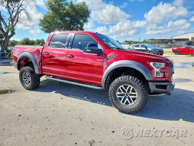 Czwarte zdjęcie samochodu z boku: 2017 FORD F150 RAPTOR VIN:1FTFW1RGXHFB34103 - miniatura