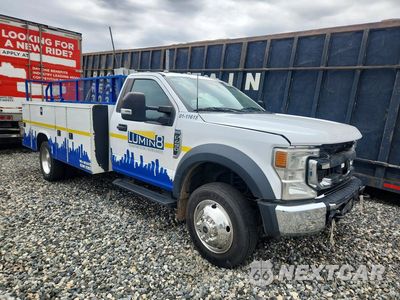 Czwarte zdjęcie samochodu z boku: 2021 FORD F450 SUPER DUTY VIN:1FDUF4GN9MDA11615 - miniatura