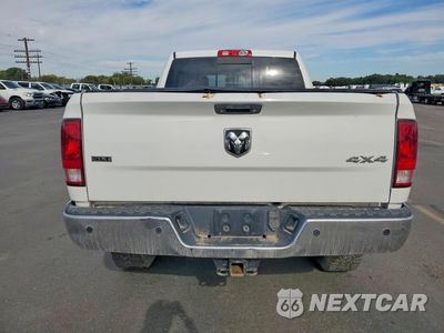 Zdjęcie 6 z 12 samochodu: 2017 RAM 2500 SLT VIN:3C6UR5DL5HG551404 - miniatura