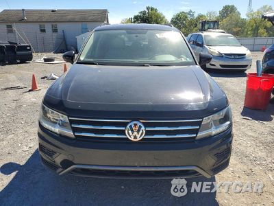 Piąte zdjęcie samochodu w środku: 2020 VOLKSWAGEN TIGUAN S VIN:3VV1B7AX5LM027927 - miniatura