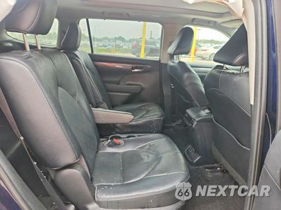 Zdjęcie 11 z 13 samochodu: 2022 TOYOTA HIGHLANDER HYBRID PLATINUM VIN:5TDEBRCH2NS084204 - miniatura