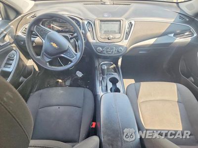 Zdjęcie 8 z 13 samochodu: 2018 CHEVROLET MALIBU LT VIN:1G1ZD5ST3JF151678 - miniatura