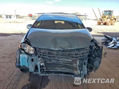 Piąte zdjęcie samochodu w środku: 2013 TOYOTA PRIUS THREE VIN:JTDKN3DU5D5559562 - miniatura