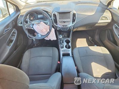 Zdjęcie 8 z 12 samochodu: 2018 CHEVROLET CRUZE LT VIN:3G1BE6SM2JS623331 - miniatura