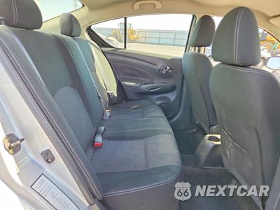 Zdjęcie 10 z 13 samochodu: 2018 NISSAN VERSA SV VIN:3N1CN7AP3JL879245 - miniatura