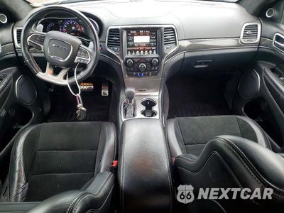 Zdjęcie 8 z 13 samochodu: 2017 JEEP GRAND CHEROKEE SRT-8 VIN:1C4RJFDJ0HC759011 - miniatura