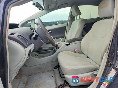 Zdjęcie 7 z 12 samochodu: 2010 TOYOTA PRIUS III VIN:JTDKN3DU6A1094387 - miniatura