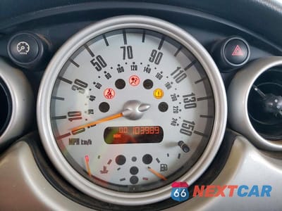 Zdjęcie 9 z 12 samochodu: 2003 MINI COOPER VIN:WMWRC33493TC39872 - miniatura