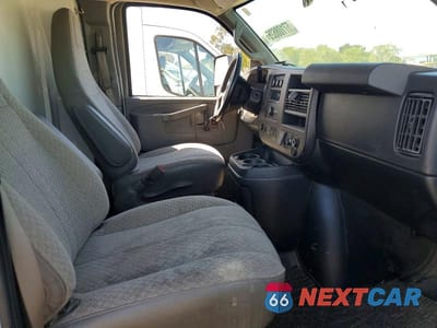 Zdjęcie 11 z 13 samochodu: 2020 CHEVROLET EXPRESS 3500 VIN:1GB0GRFG3L1261470 - miniatura