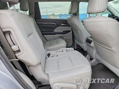 Zdjęcie 11 z 13 samochodu: 2016 TOYOTA HIGHLANDER LIMITED VIN:5TDYKRFH4GS179357 - miniatura