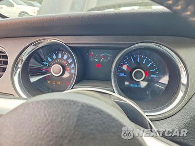 Zdjęcie 9 z 12 samochodu: 2014 FORD MUSTANG VIN:1ZVBP8AMXE5290260 - miniatura