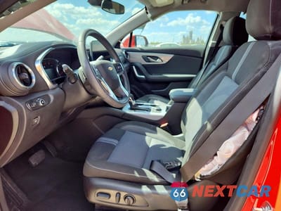 Zdjęcie 7 z 13 samochodu: 2026 CHEVROLET BLAZER 2LT VIN:3GNKBCR42TS174960 - miniatura