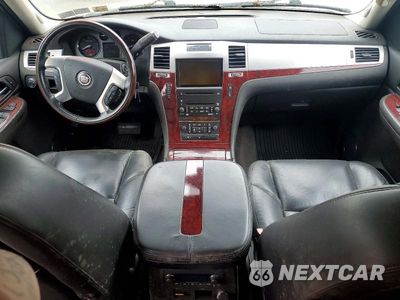 Zdjęcie 8 z 12 samochodu: 2008 CADILLAC ESCALADE EXT VIN:3GYFK62868G226569 - miniatura