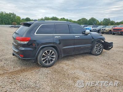 Trzecie zdjęcie samochodu z tyłu: 2017 JEEP GRAND CHEROKEE OVERLAND VIN:1C4RJFCGXHC770135 - miniatura