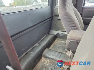 Zdjęcie 10 z 12 samochodu: 2002 FORD RANGER SUPER CAB VIN:1FTYR14U42PA23318 - miniatura