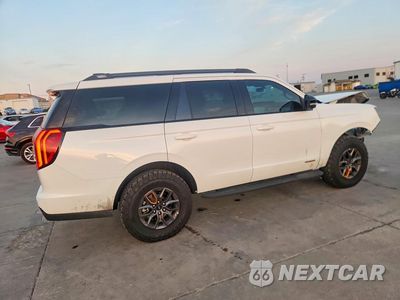 Trzecie zdjęcie samochodu z tyłu: 2026 FORD EXPEDITION TREMOR VIN:1FMJU1RG1TEA50259 - miniatura