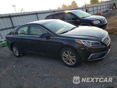 Czwarte zdjęcie samochodu z boku: 2015 HYUNDAI SONATA SE VIN:5NPE24AF9FH227824 - miniatura